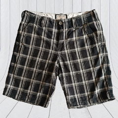 SHORT EXPRESS TALLE 31 A CUADROS