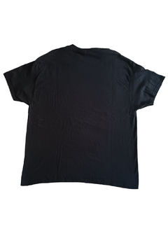 REMERA GILDÁN NEGRA TALLE XL, ESTAMPADO PIRATAS en internet