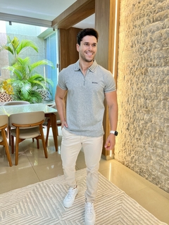 Camisa Polo Hugo Boss Cinza na internet
