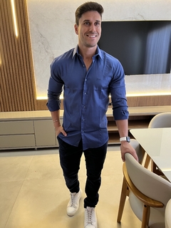 Camisa Social Acetinada Hugo Boss Azul - comprar online