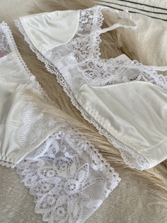 CONJUNTO SATEN Y PUNTILLA - comprar online