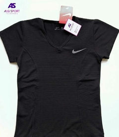 Remera NIKE en internet