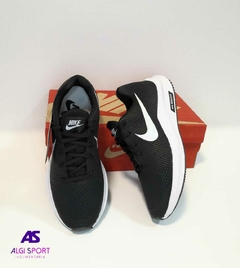 NIKE ZOOM
