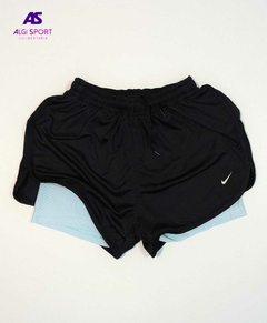 Short deportivo NIKE en internet
