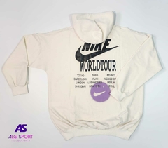 Canguro oversize NIKE en internet