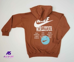 Canguro oversize NIKE en internet