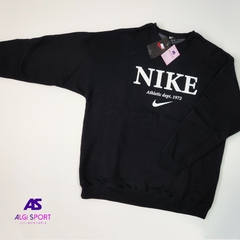 Maxi buzo NIKE 1972 en internet