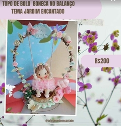 Topo de bolo personalizado em biscuit Tema Jardim Encantado menininha no balanço com arco - comprar online