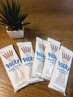 Pocky cookies and cream