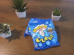 Cubes blue raspberry