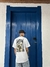 CAMISETA "LOOK HERE" WHITE - Freely Wolf