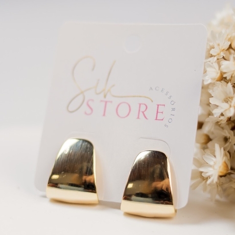 Brinco Triangulo Liso - comprar online