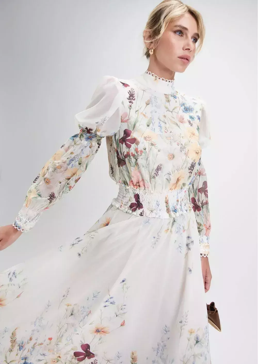 Vestido Midi em Chiffon com Mangas Bufantes