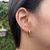 Argola Riscada - Dourado - comprar online