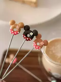 CUCHARA ACERO MICKEY Y MINIE - Bendita Casa