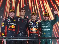 CAMPERA FRIZA INVISIBLE RED BULL F1 2023 TEAM VERSTAPPEN PÉREZ BUZO ANTIFLAMA - Dinasty