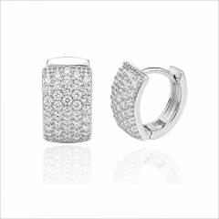 Brinco Elegânce Classic Argola com Zircônias Banho Ródio Brilho Diamante