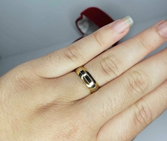PAR DE ALIANÇA DOURADA COM PRATA 6MM - comprar online