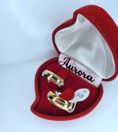 PAR DE ALIANÇA DOURADA COM PRATA 6MM