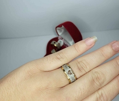 PAR DE ALIANÇA PRATA COM DOURADO 8MM - comprar online