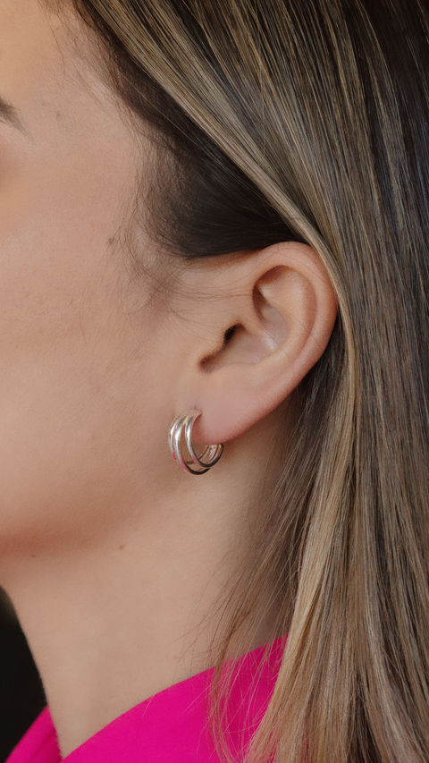 MEIA ARGOLA TRIPLA PRATA 925