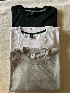 PACK X3 REMERAS BASICAS OVERSIZE en internet