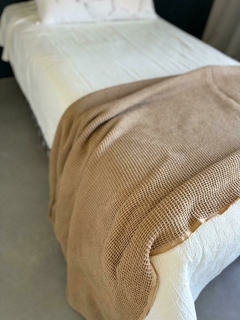 Pie de Cama waffle Tostado - tienda online