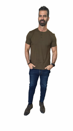 Remera Pima Premium 3 Botones - comprar online