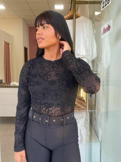 CALÇA CIRRE PAULA na internet