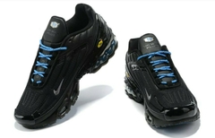 Nike Air Max Plus 3 "Triple Black Blue" na internet