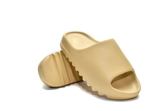 Yeezy Slide "Dessan" - comprar online