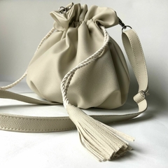 Bolsa saco na cor gelo