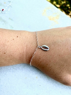 Pulseira Búzios na internet