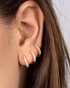 Trio de Brincos Argola Zircônia Banhado a Ouro 18k- Sequência 1,2 E 3 - Elluma Essence - Joias de Prata 925 e Semijoias banhadas a Ouro 18k