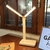 Lámpara Luz LED Velador de Escritorio Plegable Táctil, luces plegables en forma de V.

Ilumina tus espacios de trabajo y descanso con nuestra moderna Lámpara Luz LED Velador de Escritorio. Este versátil dispositivo cuenta con doble led y un diseño plegabl