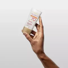 Protetor Solar Facial com Cor Eudora Neo Dermo FPS 70 COR 4 40ml - Essência Cosméticos