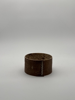 MATE CRIOLLO VIROLA CINCELADA C/APLIQUE URUGUAYO en internet