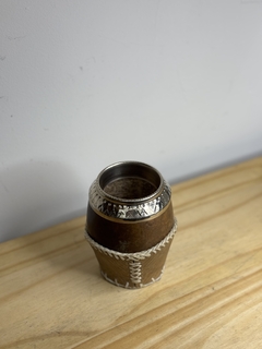 MATE CAMPERO TORPEDO DE ALPACA CINCELADA - comprar online