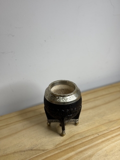 MATE TORPEDO CINCELADO CUERO CROCO C/BASE Y BOLITAS - comprar online