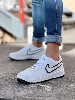 TÊNIS NIKE AIR FORCE BICOLOR