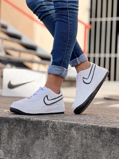 TÊNIS NIKE AIR FORCE BICOLOR - comprar online