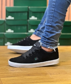 TÊNIS LACOSTE EM COURO - BLENNER STORE