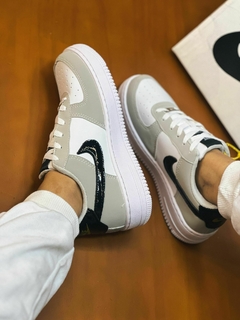 TÊNIS AIR FORCE I BICOLOR na internet