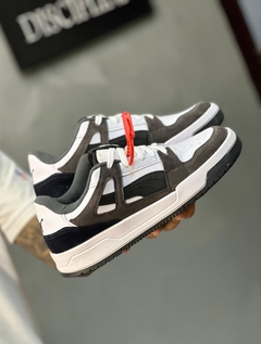 TÊNIS PREMIUM PUMA STREET RETRO na internet