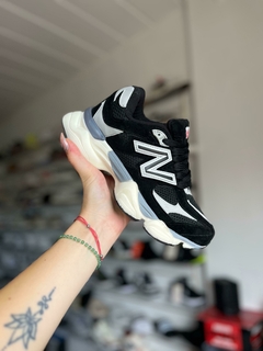 NEW balance negra