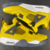 Air Jordan 4 Lightning (2021) na internet