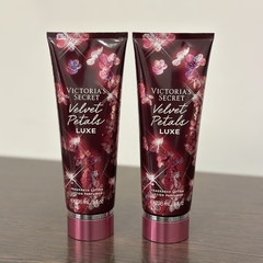 Crema VS Velvet Petals LUXE