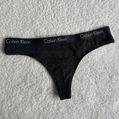 Less Calvin Klein - comprar online