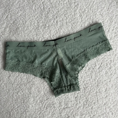 Less Pink - comprar online
