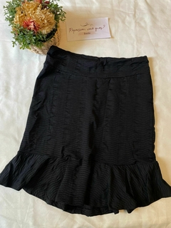 Saia preto babado M - comprar online